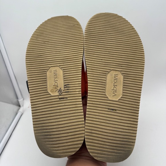 Sandals_&_Flip_Flops